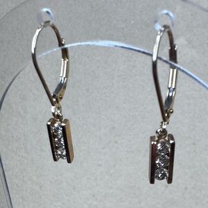 Elegant Gold tone and Crystal Drop Earrings